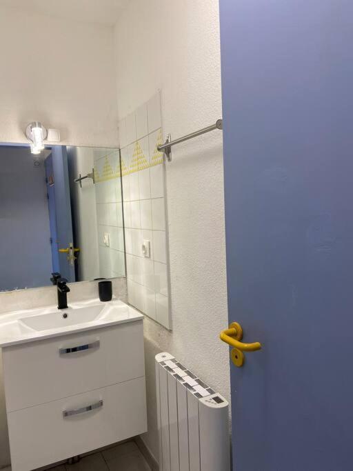 Studio Clim Parking Dhuoda Nîmes Zewnętrze zdjęcie